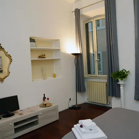 Cheri De Rome Vatican Apartment-3
